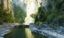 红旗渠红色教育二日游